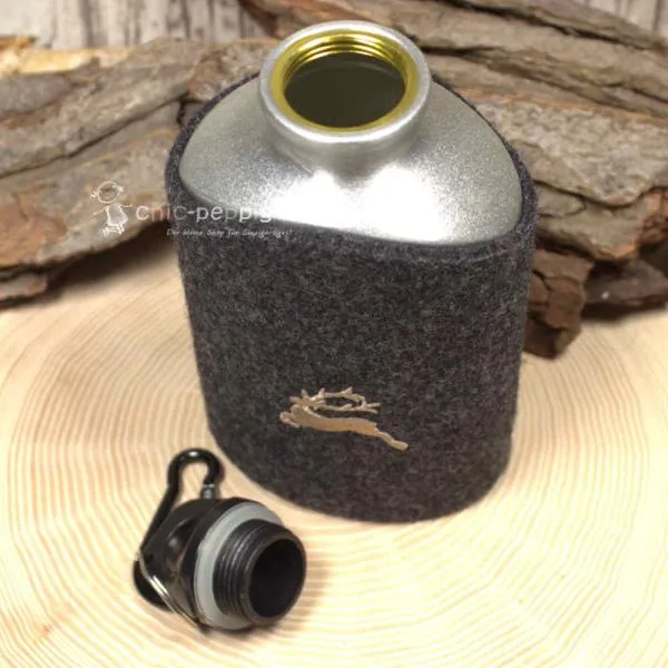 Alu Sportflasche mit Filz Stülpe