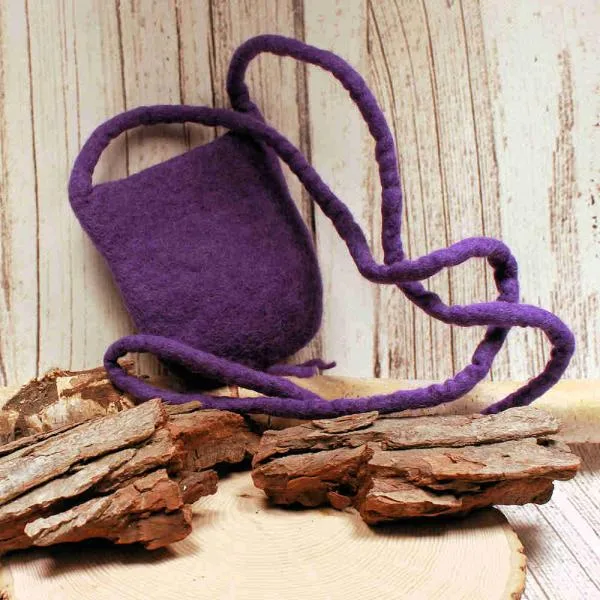 Umhängetasche filz mit Perle klein lila - umhaengetasche filz klein lila handtasche handmade unikat