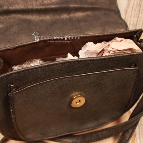 Schwarze Leder Handtasche mit Fransen – Boho Schultertasche Echtleder