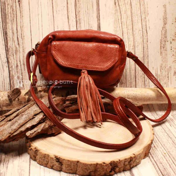 Umhängetasche Leder braun 4 Fächer Quaste