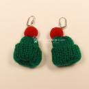 Handgefertigte Ohrringe Weihnachten Bommelmütze grün gestrickt, versilbert Klappbrisur, handmade Modeschmuck