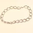 Massives versilbertes Gliederarmband mit 1,5 cm großen und 1 cm breiten Gliedern sowie Karabinerverschluss.