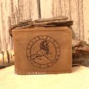 Green Burry Unisex Geldbörse Leder Löwe Motiv braun geschlossen