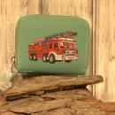 kleiner Kindergeldbeutel Feuerwehr auf grünem Kunstleder