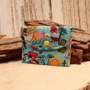 Entdecke den kleinen handmade Geldbeutel von chic-peppig-bunt! Piraten-Design, Platz für EC-Karten & Münzen (10,5x9 cm). Jetzt direkt online kaufen!