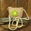 Kinderhandtasche mit kleiner Blume als Motive