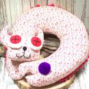 Monster Nackenkissen Rot Rosa Blumenmuster Dekokissen Reisekissen Pompons 36cm