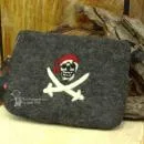 Mäppchen filz totenkopf mit 2 Säbel
