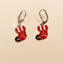 Ohrringe Weihnachtsschmuck Nikolaus Socke versilbert emailliert rot-weiß mit Klappbrisur, handmade chic-peppig-bunt