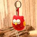 Gehäkelte Eule Rot, unisex Schlüsselanhänger und Glücksbringer aus Fair Trade Wolle, handmade.