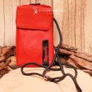 Orange-rote Bench Handytasche aus Leder mit Magnetverschluss und schwarzem Logo.